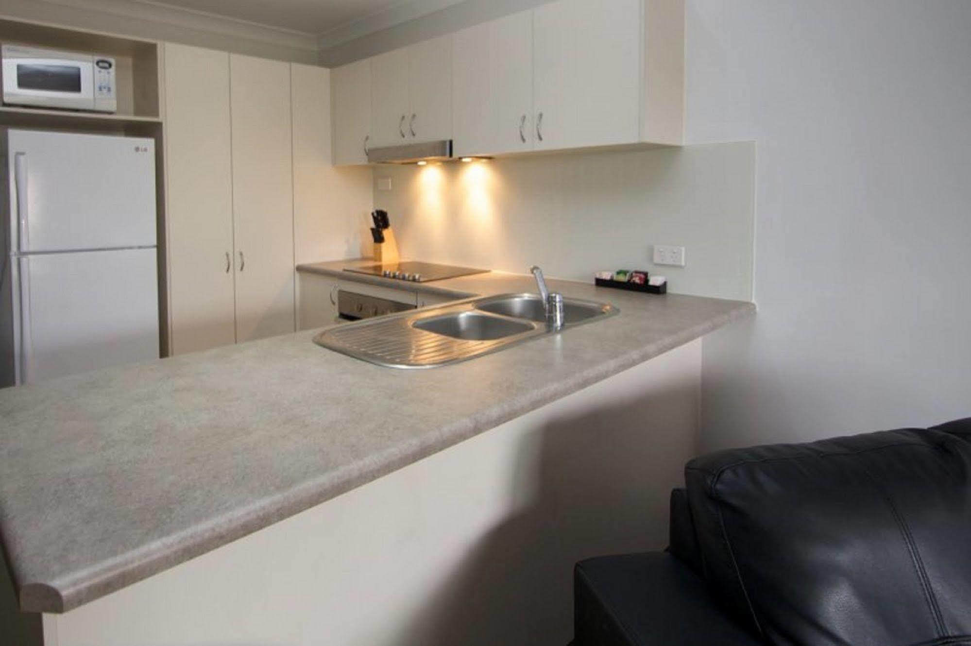 Blue Water Bay Villas Gold Coast Exterior foto