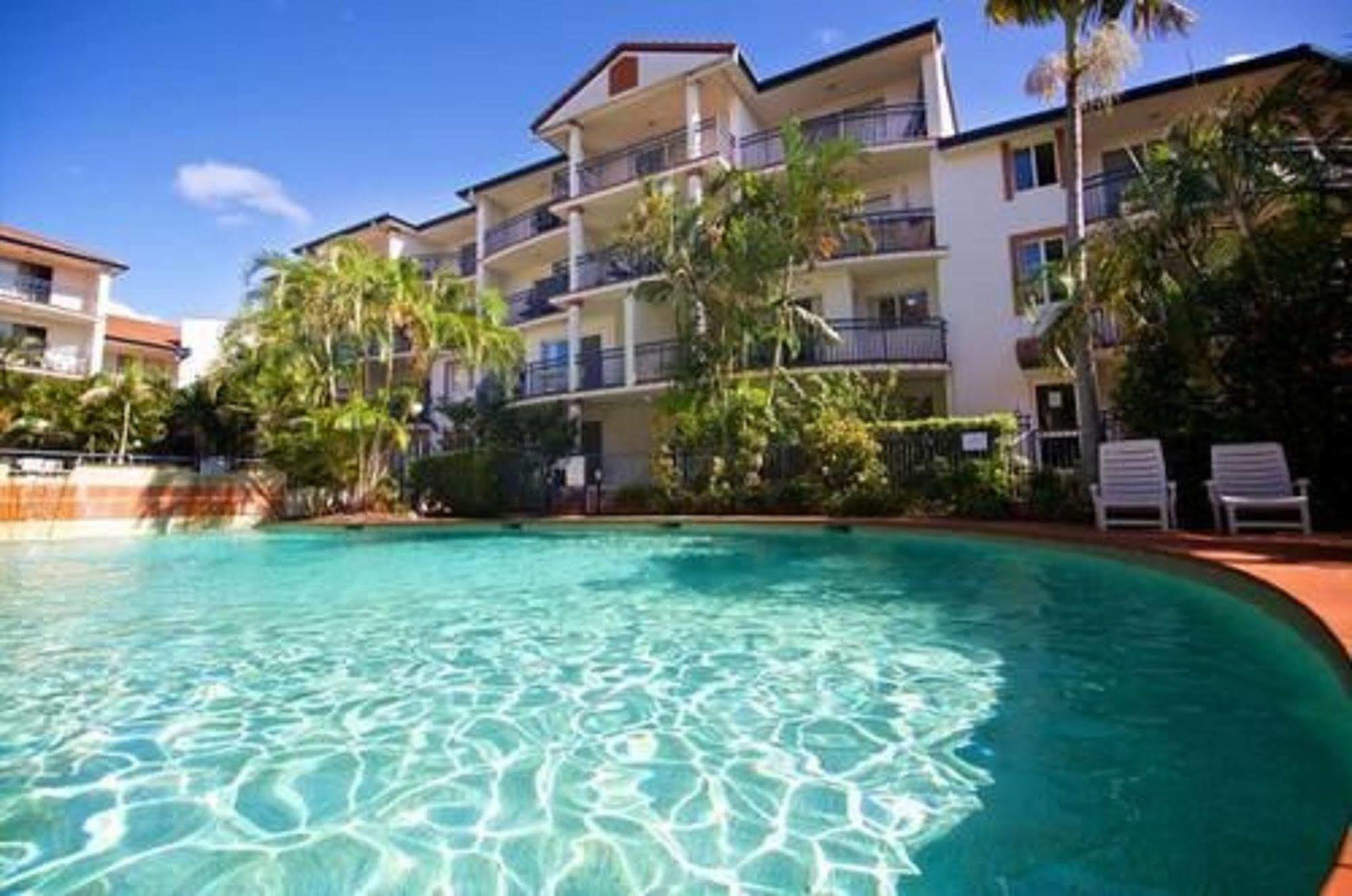 Blue Water Bay Villas Gold Coast Exterior foto